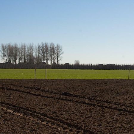 'Op De Borgt' Met Finse Grill Kota Villa Wellen Luaran gambar